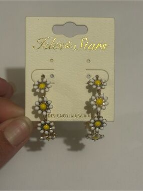 White and Yellow Daisy Hoop Earrings